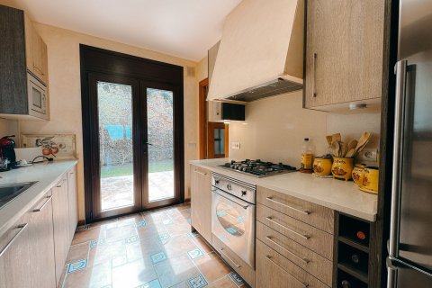 Radhus till salu i Begur, Girona, Spanien 3 sovrum, 226 kvm. Nr. 140718 - foto 10