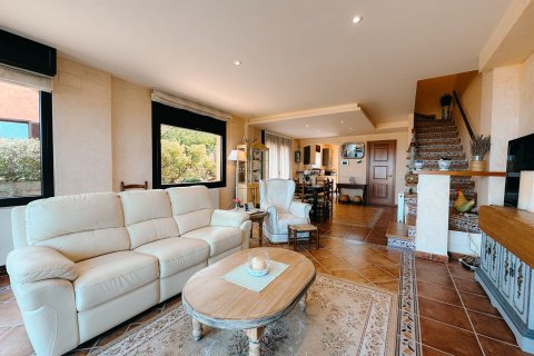 Radhus till salu i Begur, Girona, Spanien 3 sovrum, 226 kvm. Nr. 140718 - foto 6