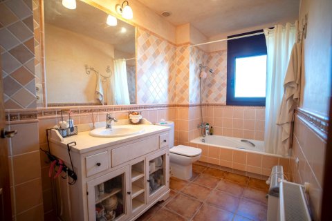 Radhus till salu i Begur, Girona, Spanien 3 sovrum, 226 kvm. Nr. 140718 - foto 15