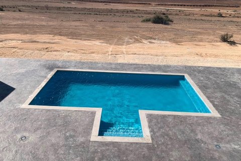 Villa till salu Pinoso, Alicante, Spanien 4 sovrum, 180 kvm. Nr. 135397 - foto 13