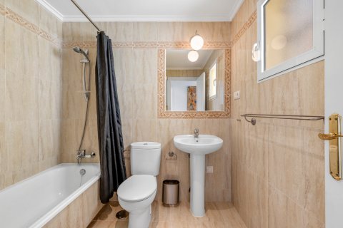 Apartment for sale Alicante, Spain 3 bedrooms, 80 sq.m. No. 137960 - photo 20