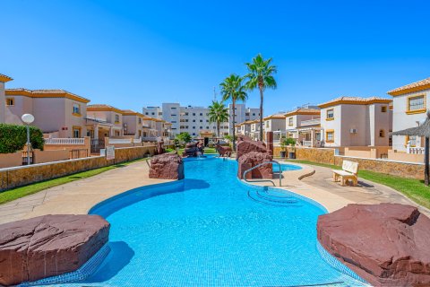 Apartment for sale Alicante, Spain 3 bedrooms, 80 sq.m. No. 137960 - photo 3