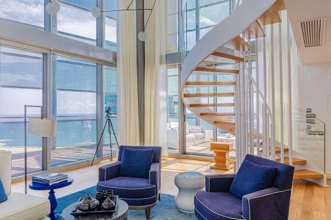 Lägenhet till salu i Barcelona, Spanien 2 sovrum, 145 kvm. Nr. 154584 - foto 2