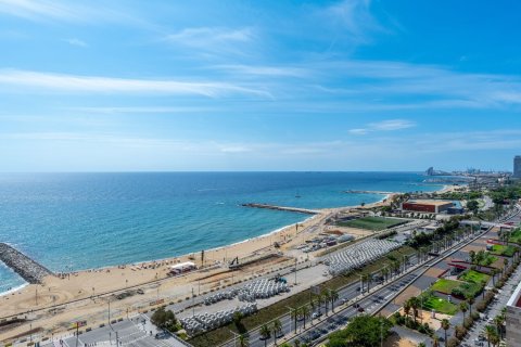 Lägenhet i Barcelona, Spanien 4 sovrum, 242 kvm. Nr. 154586