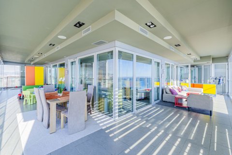 Huoneisto myytävänä Barcelona, Espanja, 3 makuuhuonetta, 187 m2 No. 154585 - kuva 6