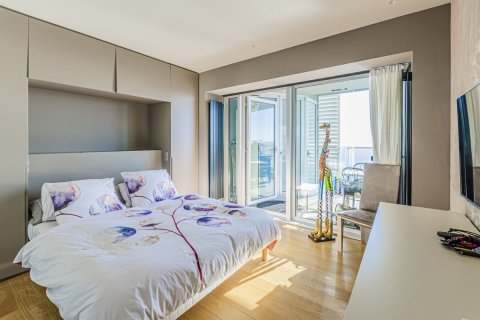 Huoneisto myytävänä Barcelona, Espanja, 3 makuuhuonetta, 187 m2 No. 154585 - kuva 19