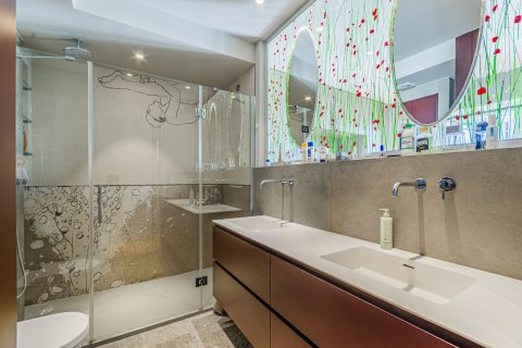 Huoneisto myytävänä Barcelona, Espanja, 3 makuuhuonetta, 187 m2 No. 154585 - kuva 28