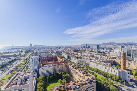 Huoneisto myytävänä Barcelona, Espanja, 3 makuuhuonetta, 187 m2 No. 154585 - kuva 5
