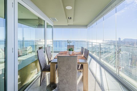 Huoneisto myytävänä Barcelona, Espanja, 3 makuuhuonetta, 187 m2 No. 154585 - kuva 15