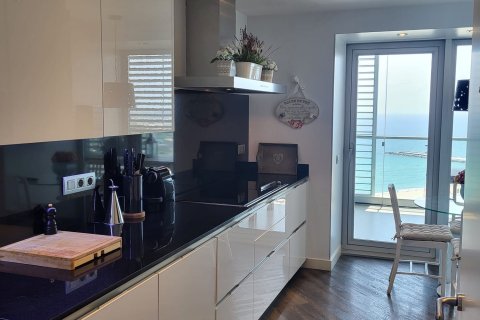 Huoneisto myytävänä Barcelona, Espanja, 3 makuuhuonetta, 187 m2 No. 154587 - kuva 11