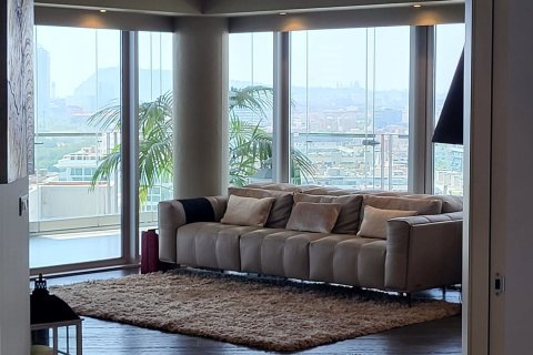 Huoneisto myytävänä Barcelona, Espanja, 3 makuuhuonetta, 187 m2 No. 154587 - kuva 9