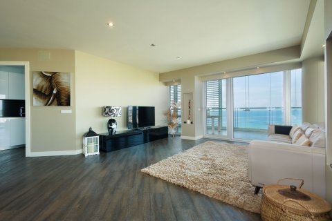 Huoneisto myytävänä Barcelona, Espanja, 3 makuuhuonetta, 187 m2 No. 154587 - kuva 8