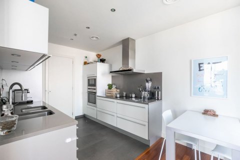 Apartment à vendre à Barcelona, Espagne, 3 chambres, 153 m2 No. 154588 - photo 15