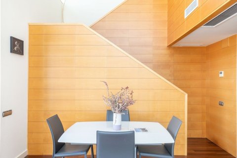 Apartment à vendre à Barcelona, Espagne, 3 chambres, 153 m2 No. 154588 - photo 14