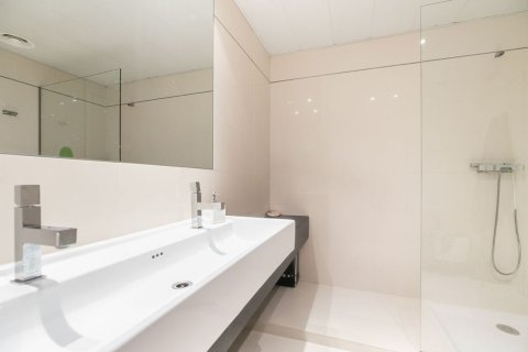 Apartment à vendre à Barcelona, Espagne, 3 chambres, 153 m2 No. 154588 - photo 19