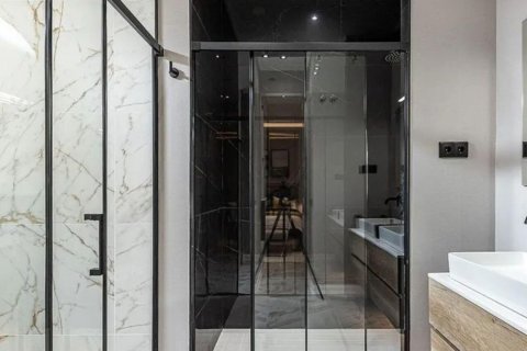 Apartamento en venta en Barcelona, España 5 dormitorios,  No. 154590 - foto 19