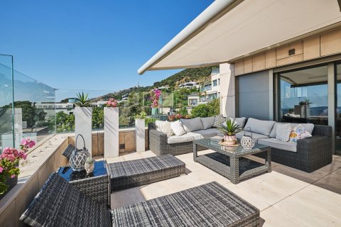 Сasa en venta en Barcelona, España 7 dormitorios, 633 m2 No. 154589 - foto 3