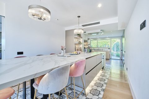 Сasa en venta en Barcelona, España 7 dormitorios, 633 m2 No. 154589 - foto 19