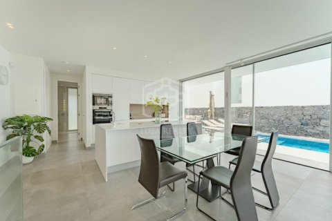 Huvila myytävänä Adeje, Tenerife, Espanja, 4 makuuhuonetta, 262 m2 No. 160600 - kuva 10