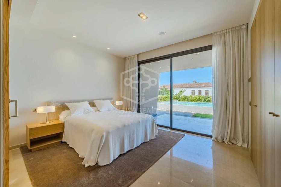 Villa à Puerto de la Cruz, Tenerife, Espagne 4 chambres, 308 m2 No. 160599