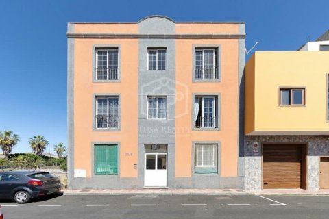 Proprietà commerciale a Arona, Tenerife, Spagna 14 camere da letto, 453 mq. N° 160601