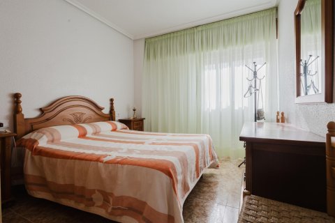 Apartment for sale in Torrevieja, Alicante, Spain 2 bedrooms, 80 sq.m. No. 184235 - photo 5