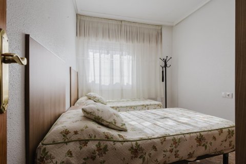 Apartment for sale in Torrevieja, Alicante, Spain 2 bedrooms, 80 sq.m. No. 184235 - photo 3