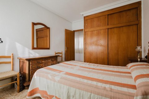 Apartment for sale in Torrevieja, Alicante, Spain 2 bedrooms, 80 sq.m. No. 184235 - photo 6