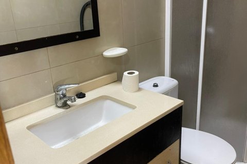 Wohnung zum Verkauf in Punta Prima, Alicante, Spanien 2 Schlafzimmer, 62 m2 Nr. 184238 - Foto 2