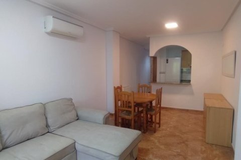 Apartamento en venta en Torrevieja, Alicante, España 2 dormitorios, 59 m2 No. 184240 - foto 10