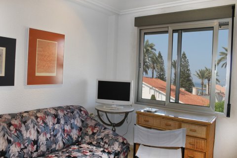 Продажа квартиры в Санта-Пола, Аликанте, Испания 4 спальни, 150м2 №118918 - фото 29