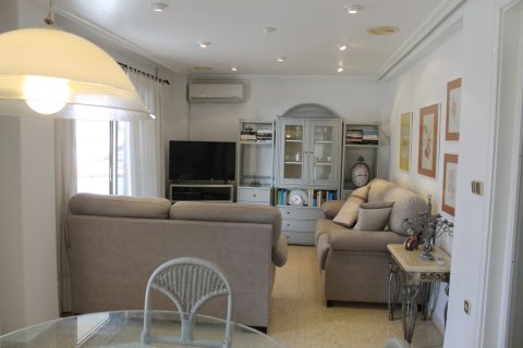 Продажа квартиры в Санта-Пола, Аликанте, Испания 4 спальни, 150м2 №118918 - фото 7