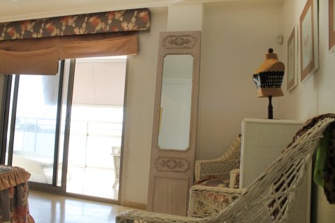 Продажа квартиры в Санта-Пола, Аликанте, Испания 4 спальни, 150м2 №118918 - фото 8