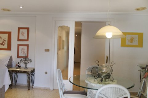Продажа квартиры в Санта-Пола, Аликанте, Испания 4 спальни, 150м2 №118918 - фото 9
