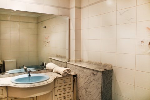 Продажа квартиры в Санта-Пола, Аликанте, Испания 4 спальни, 150м2 №118918 - фото 24