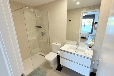 Apartamento en alquiler en San Juan, Alicante, España 1 dormitorio, 100 m2 No. 140572 - foto 21