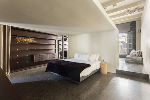 Apartament w Barcelona, Hiszpania 2 sypialnie, 308 mkw. nr 140574 – zdjęcie 15