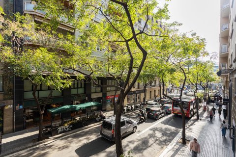 Продажа квартиры в Барселона, Испания 3 спальни, 144м2 №140575 - фото 27