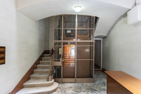 Продажа квартиры в Барселона, Испания 3 спальни, 144м2 №140575 - фото 28