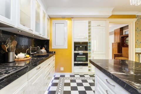 Продажа квартиры в Барселона, Испания 3 спальни, 144м2 №140575 - фото 12