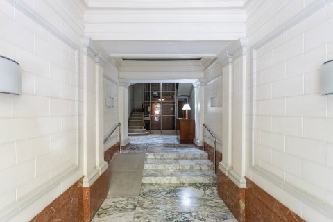 Продажа квартиры в Барселона, Испания 3 спальни, 144м2 №140575 - фото 22