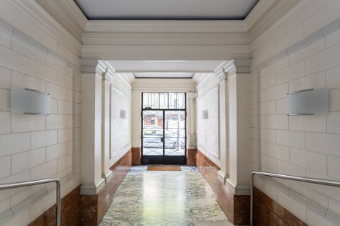 Продажа квартиры в Барселона, Испания 3 спальни, 144м2 №140575 - фото 26