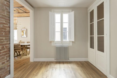 Apartament w Ciutat Vella, Barcelona, Hiszpania 2 sypialnie, 68 mkw. nr 140576 – zdjęcie 10