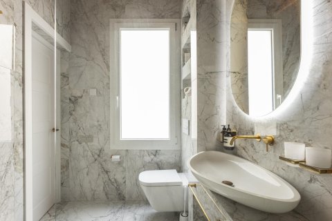 Apartament w Ciutat Vella, Barcelona, Hiszpania 2 sypialnie, 68 mkw. nr 140576 – zdjęcie 18