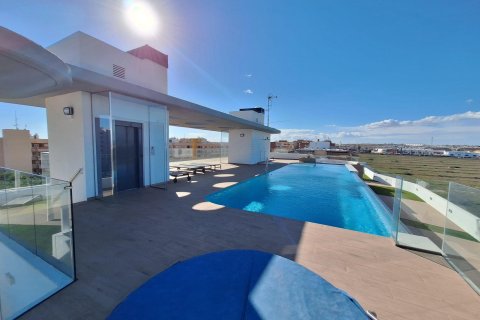 Apartment for rent in Torrevieja, Alicante, Spain 84 sq.m. No. 140573 - photo 5