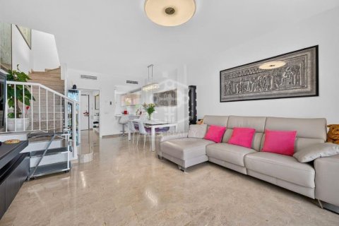 Townhouse zum Verkauf in Santiago del Teide, Tenerife, Spanien 2 Schlafzimmer, 155 m2 Nr. 195359 - Foto 2