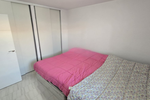 Apartment for sale in Los Cristianos, Tenerife, Spain 2 bedrooms, 52 sq.m. No. 195361 - photo 3