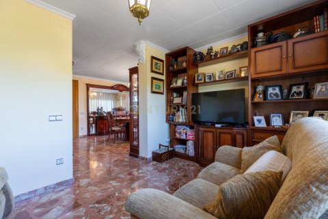 Hus till salu i Sentmenat, Barcelona, Spanien 5 sovrum, 252.52 kvm. Nr. 178257 - foto 15