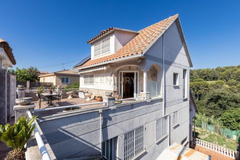 Hus i Sentmenat, Barcelona, Spanien 5 sovrum, 252.52 kvm. Nr. 178257