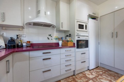 Hus till salu i Sentmenat, Barcelona, Spanien 5 sovrum, 252.52 kvm. Nr. 178257 - foto 26